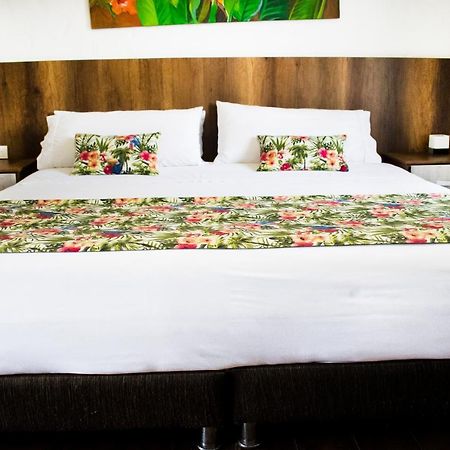 Hotel Hacienda Santa Clara サンタ・ロサ・デ・カバル エクステリア 写真
