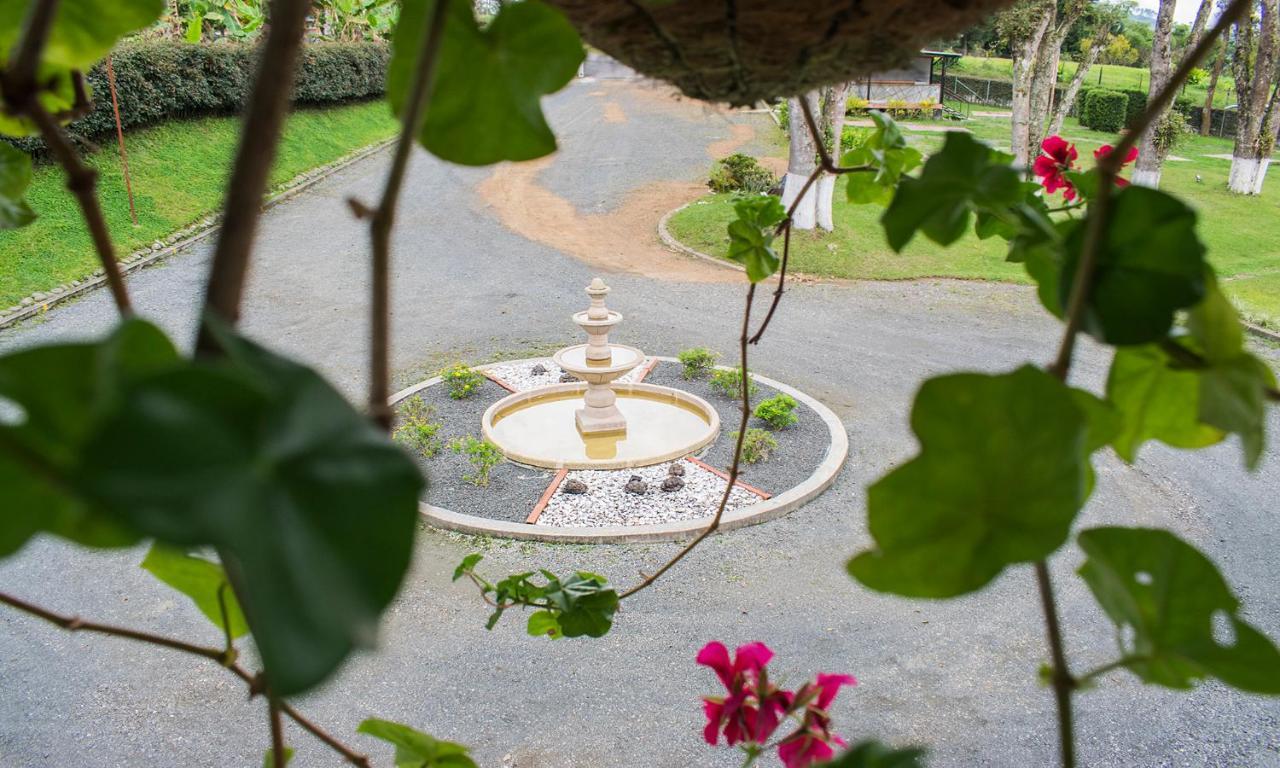 Hotel Hacienda Santa Clara サンタ・ロサ・デ・カバル エクステリア 写真