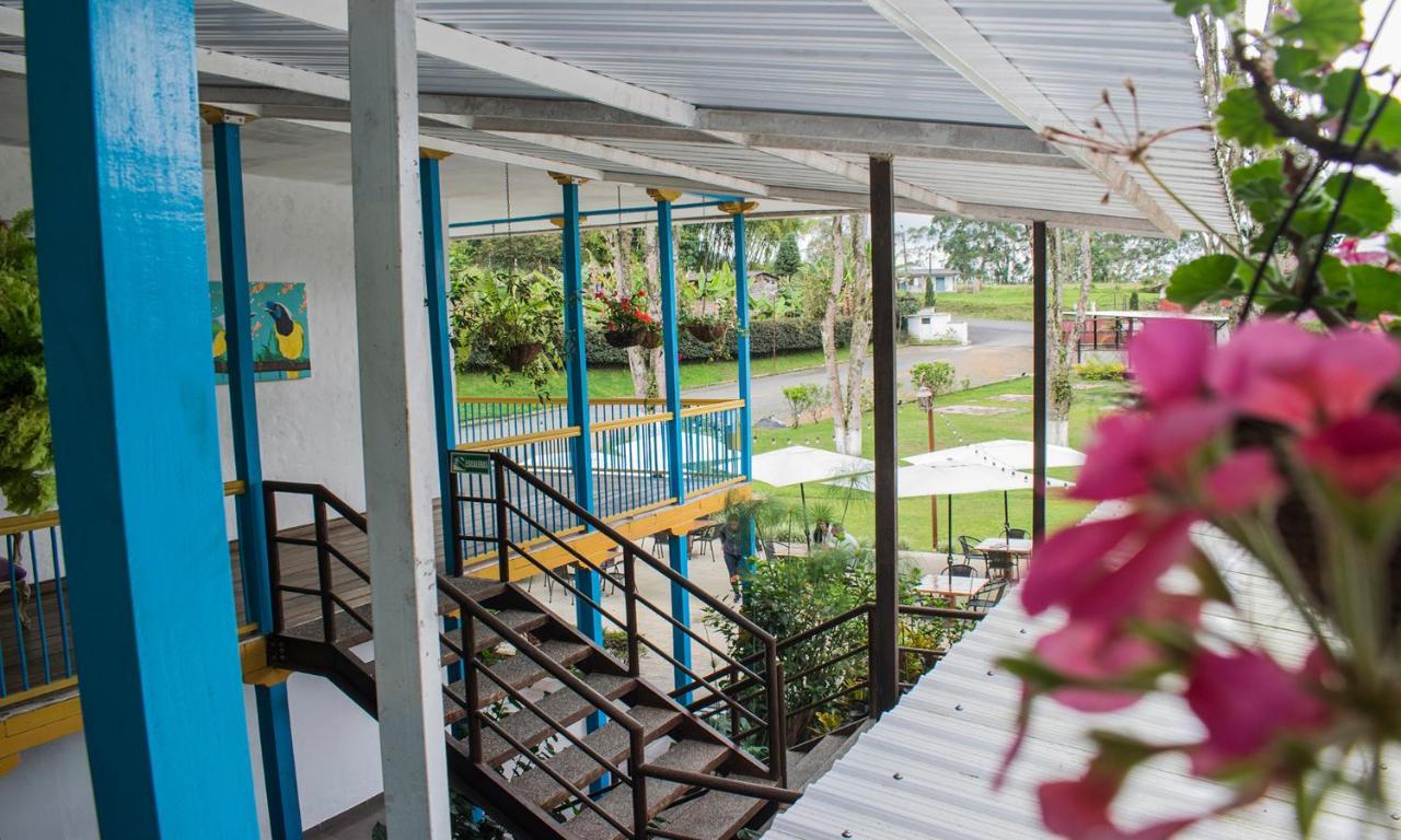 Hotel Hacienda Santa Clara サンタ・ロサ・デ・カバル エクステリア 写真